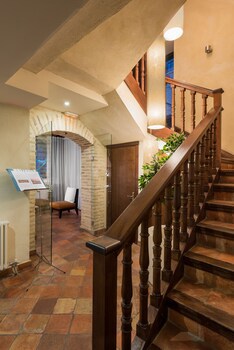 Gar Anat Hotel Boutique