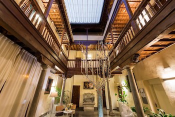 Gar Anat Hotel Boutique