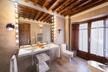 Gar Anat Hotel Boutique