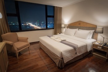 Grand Tower Inn Rama Vi Hotel