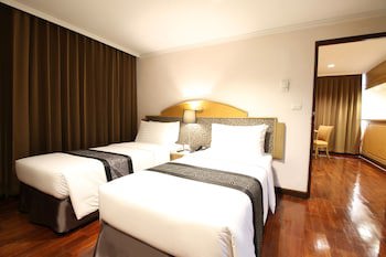 Grand Tower Inn Rama Vi Hotel