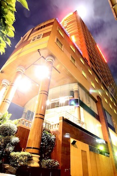 Grand Tower Inn Rama Vi Hotel