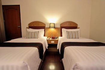 Grand Tower Inn Rama Vi Hotel