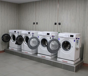 Grand Tower Inn Rama Vi Hotel
