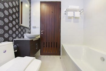 Bally Suite Silom