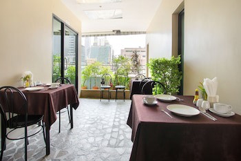 Bally Suite Silom
