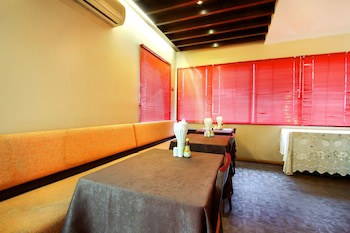 Bally Suite Silom
