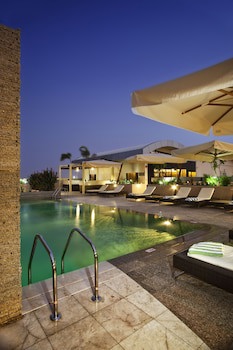 Novotel Suites Mall Avenue Dubai