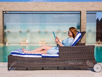 Novotel Suites Mall Avenue Dubai
