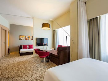 Novotel Suites Mall Avenue Dubai galeri fotoğrafı