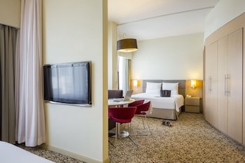 Novotel Suites Mall Avenue Dubai