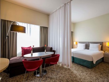 Novotel Suites Mall Avenue Dubai galeri fotoğrafı