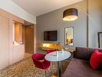 Novotel Suites Mall Avenue Dubai galeri fotoğrafı