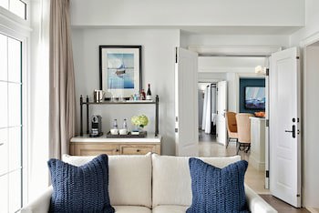 Rosewood Bermuda