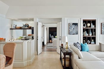 Rosewood Bermuda