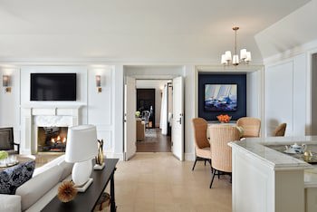 Rosewood Bermuda