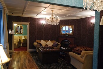 Gable End Hotel