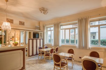 Hotel La Pace galeri fotoğrafı