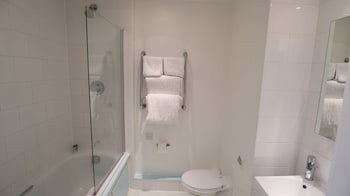 Citrus Hotel Cheltenham By Compass Hospitality