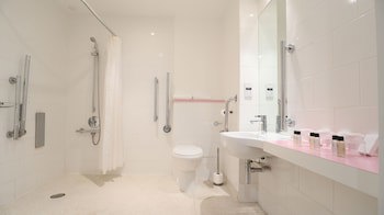 Citrus Hotel Cheltenham By Compass Hospitality