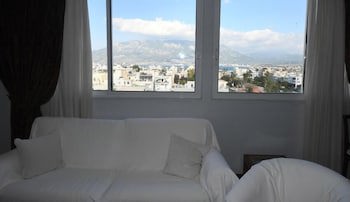 Ephira Hotel