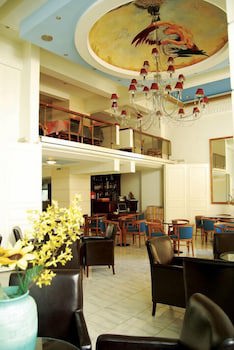 Ephira Hotel