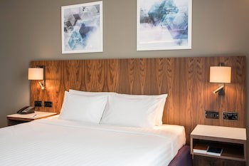Courtyard By Marriott London Gatwick Airport