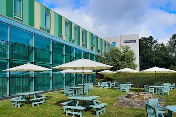 Courtyard By Marriott London Gatwick Airport