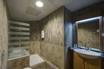 Al Khoory Hotel Apartments