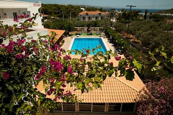 Saron Hotel