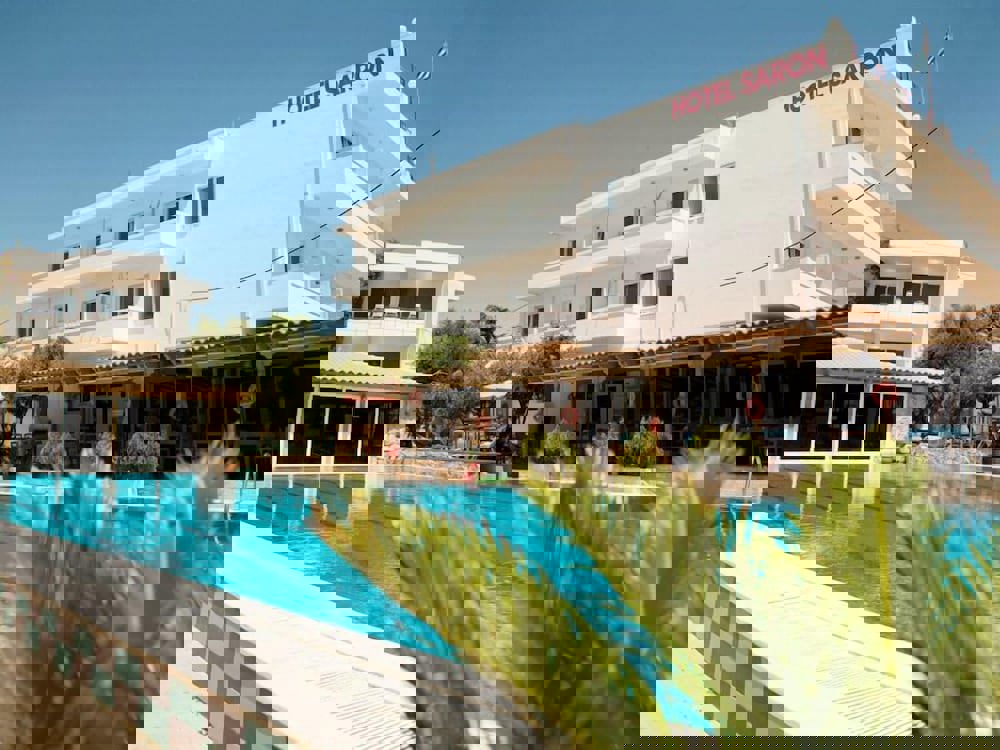Saron Hotel