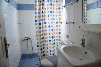 Saron Hotel