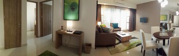Grand Tropic Suites Hotel