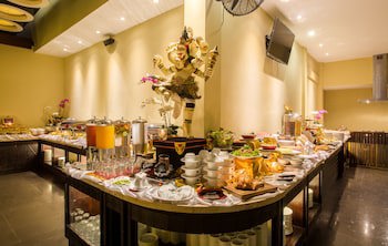 Adhi Jaya Hotel