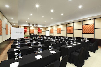 Adhi Jaya Hotel