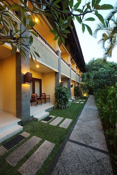 Adhi Jaya Hotel