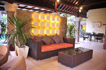 Adhi Jaya Hotel