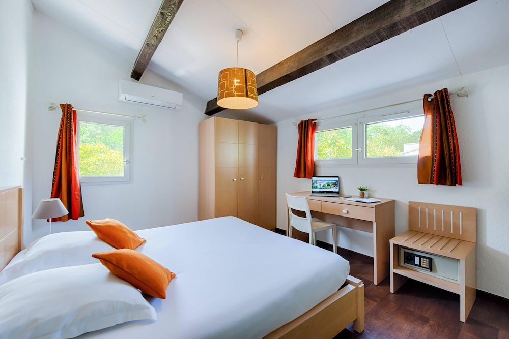 Comfort Aparthotel Mandelieu la Napoule Village