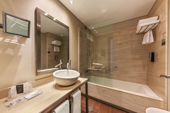 Lux Fatima Hotel
