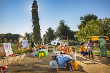 Maistra Select Family Hotel Amarin