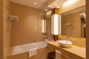 Crowne Plaza Sohar, An Ihg Hotel
