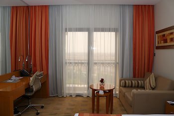 Crowne Plaza Sohar, An Ihg Hotel