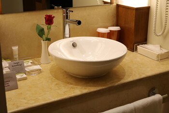 Crowne Plaza Sohar, An Ihg Hotel
