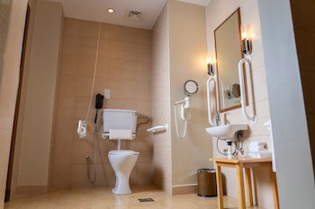 Crowne Plaza Sohar, An Ihg Hotel