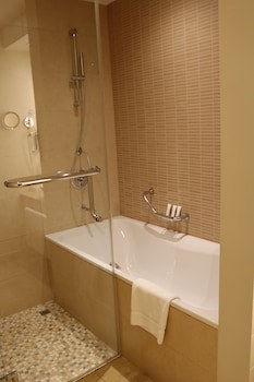 Crowne Plaza Sohar, An Ihg Hotel