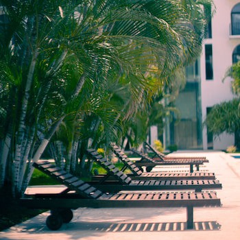 Caracol Plaza