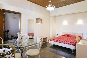 Grecian Castle Hotel