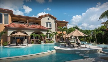 Belizean Cove Estates