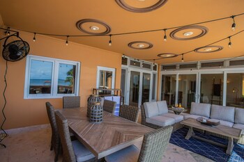 Belizean Cove Estates