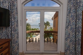 Belizean Cove Estates
